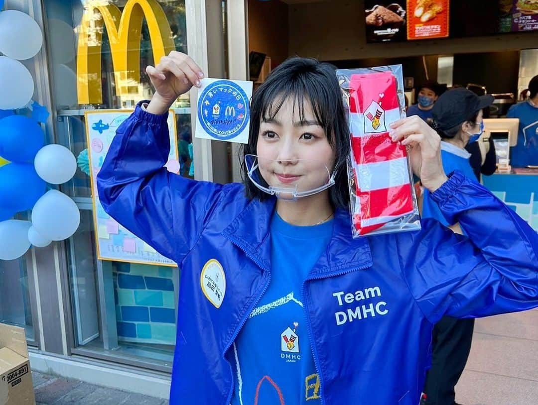 高田夏帆さんのインスタグラム写真 - (高田夏帆Instagram)「今年も募金活動に関わる事ができて 沢山の人が足を運んでくれて､よき1日☺︎ #青いマックの日」11月7日 0時17分 - takadakaho