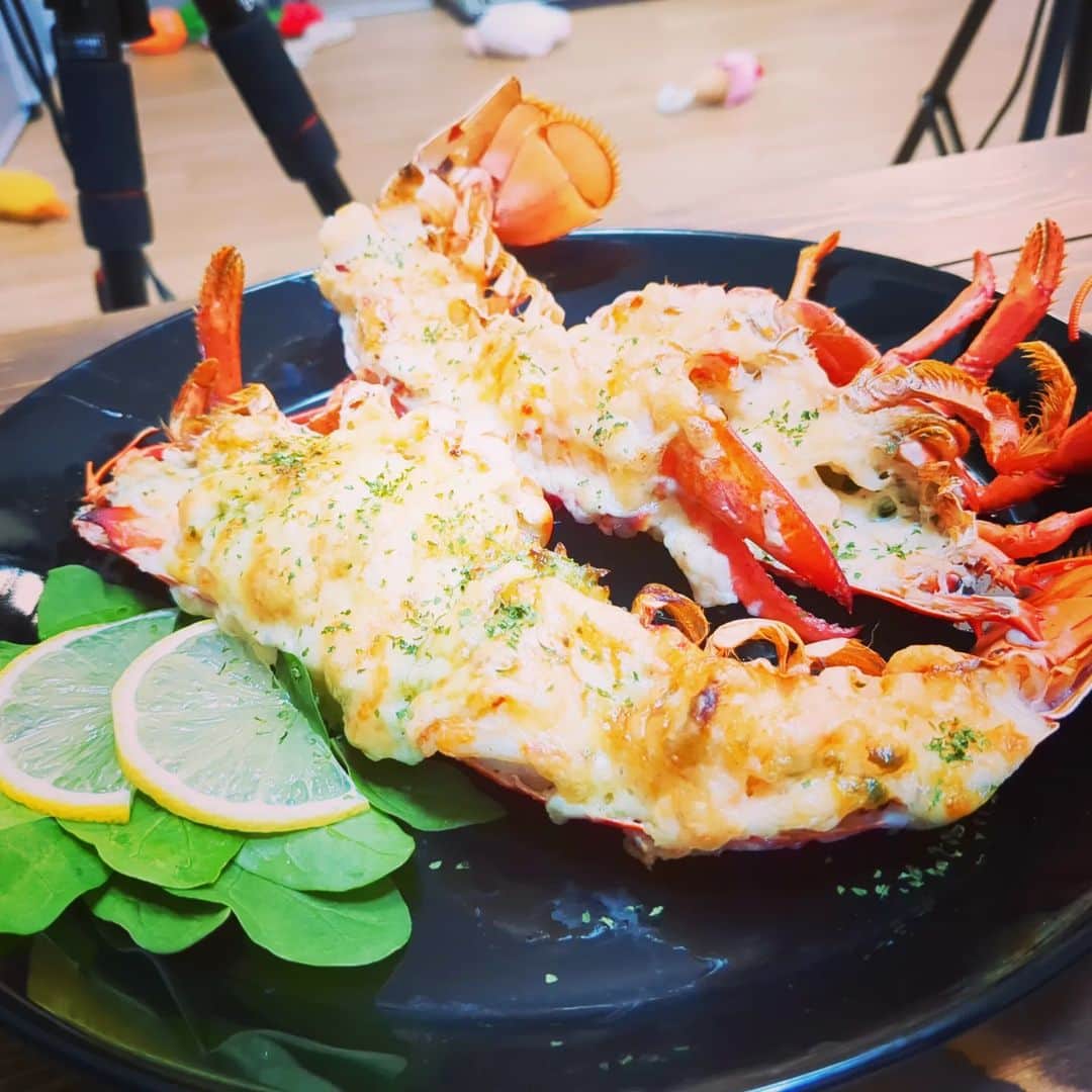 蛇足のインスタグラム：「【川村飯店】オマール海老のテルミドールだ」