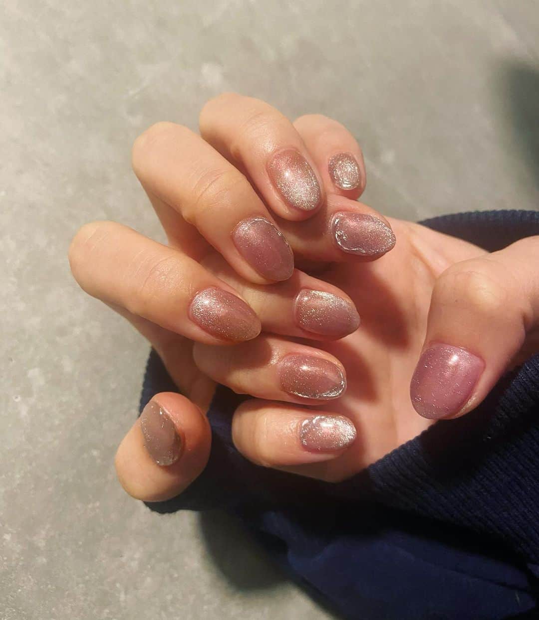 戸島花さんのインスタグラム写真 - (戸島花Instagram)「💅💅💅  絶妙なカラー🫣✨ 実際に見るともうちょっとくすんでるよ  #nail #ネイル #渋谷ネイル #代官山ネイル #マグネットネイル」11月6日 20時52分 - tojima_hana