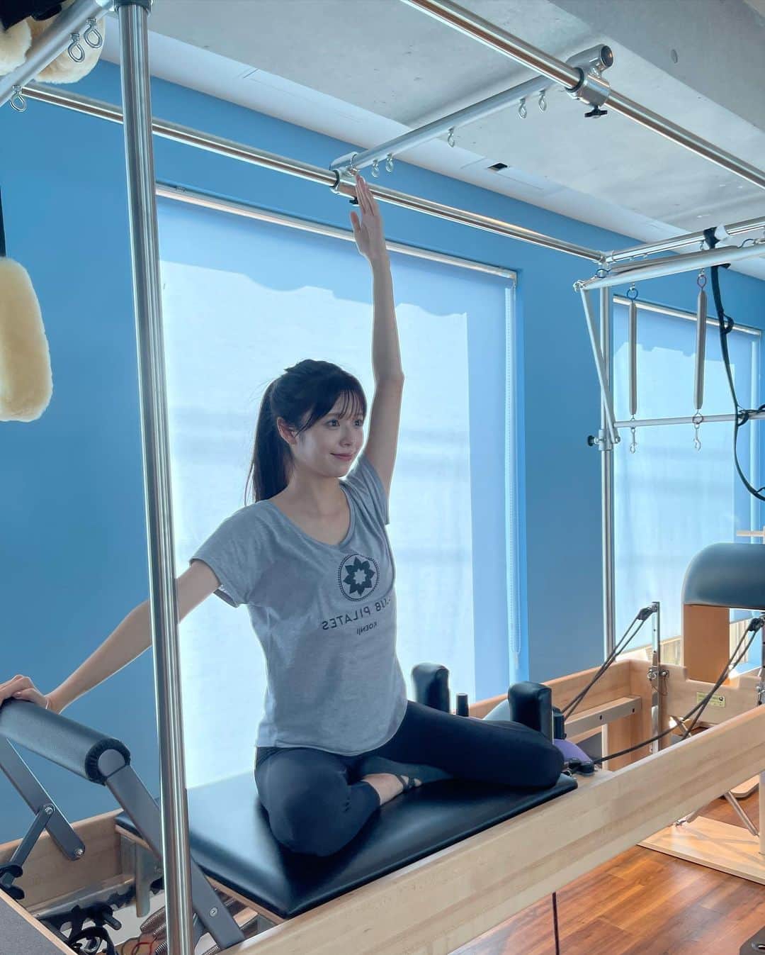 のインスタグラム：「. Club pilates @clubpilates_koenji  友達とはじめてのピラティス🦭 日頃からジムに通っているけど からだが芯から整うような違う楽しさがありました♡  @officiaranai ありがとう 無料体験レッスンもあるみたいだよ🌛」