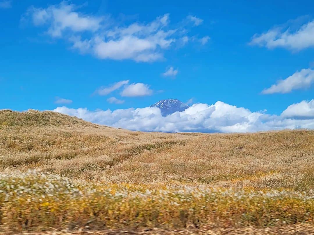永吉令奈のインスタグラム：「GG御殿場に向かう道中の景色👼✨️🏔️🌾  #mtfuji」