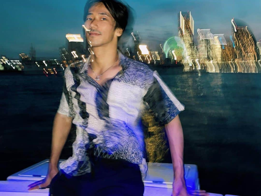 小林直己さんのインスタグラム写真 - (小林直己Instagram)「Night cruise🌙 #tbt #いつかのシリーズ#未だに船には慣れません🤷‍♂️」11月6日 22時20分 - naokikobayashi_works