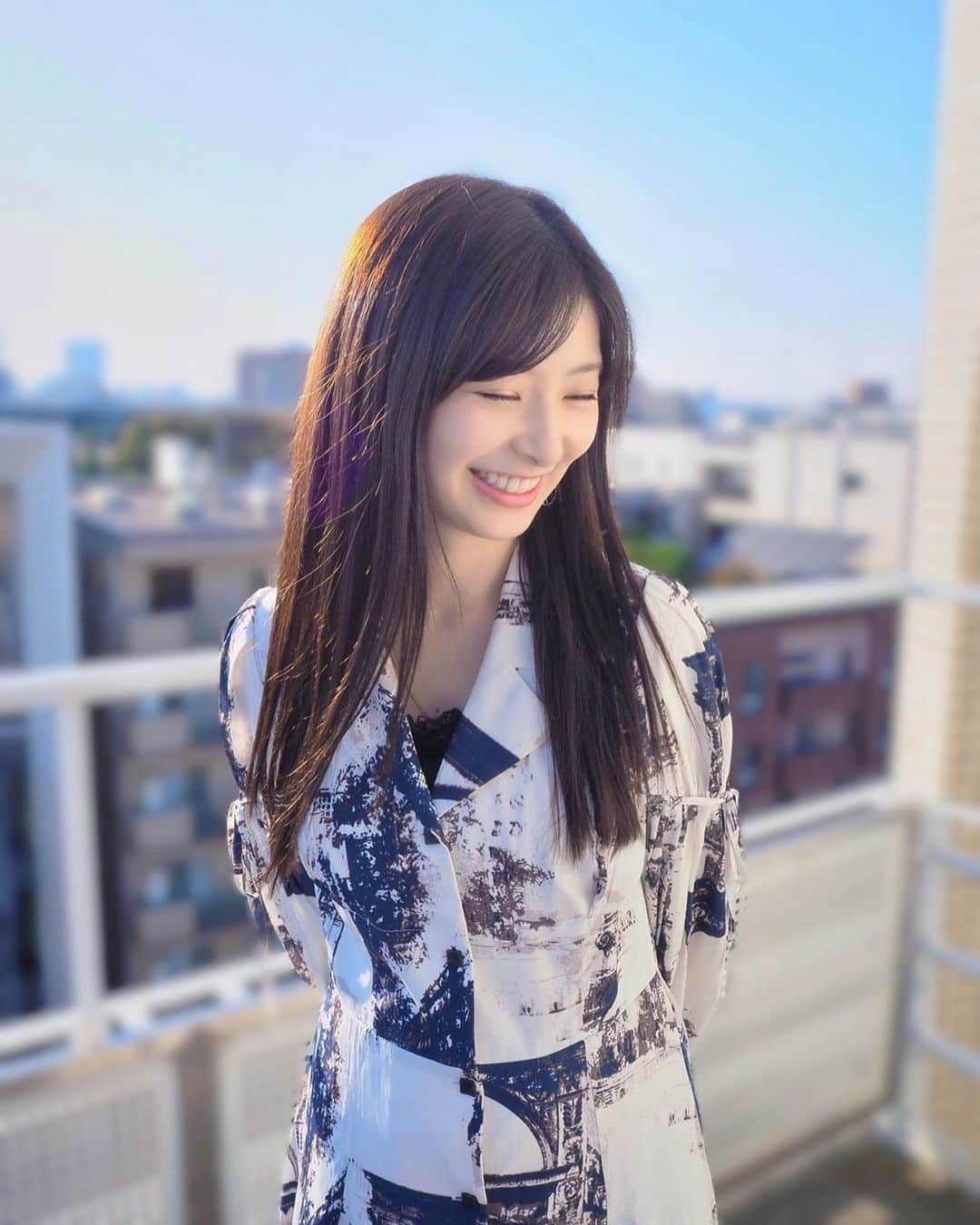のインスタグラム：「#オンラインお話し会 Week ありがとうございました！✨ 写真は @suzuha48yamane16 が撮ってくれたよ〜🫶 . . #AKB48 #snidel #私服 #ワンピース #ootd」