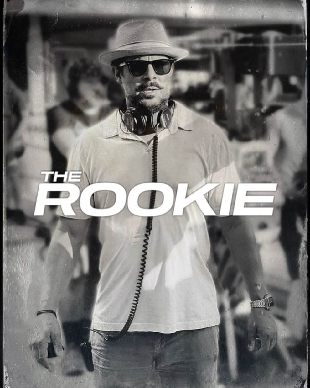 ジョン・ウエルタスのインスタグラム：「Tonight on @therookieabc there’s a new #Rookie in town … nope, not on screen, but behind it.  I had the honor and pleasure of #directing my first episode of this show and was #fortunate to have worked with an amazing writer, cast, crew and producers! If you can, tune in at  10PM PT/ET on @abcnetwork to see just how lucky I was… #cop #show」