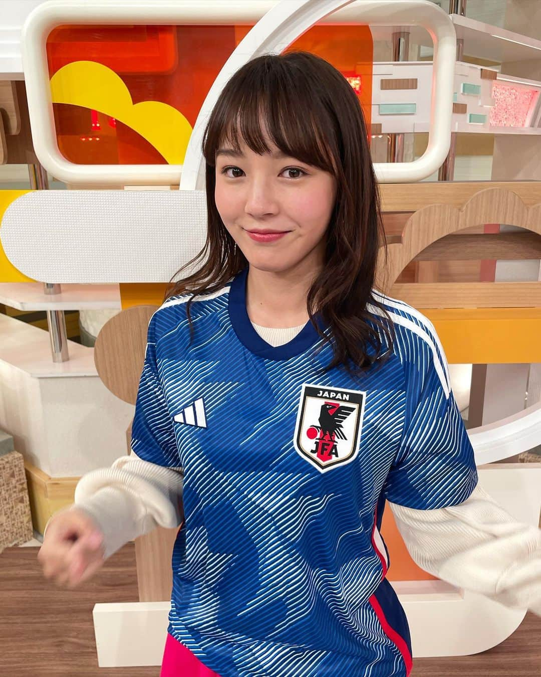 森千晴さんのインスタグラム写真 - (森千晴Instagram)「がんばれ、 ニッポン！🇯🇵🦅⚽️  開幕まで2週間を切った今日から、グッド！モーニングにてW杯特別企画が始まりました！  開幕までは、過去のW杯名シーンや見どころなどをお送りします✨  7:55〜8:00の5分間、 大阪・名古屋・福岡など普段グッド！モーニングが映らない地域でもお届けいたします！」11月7日 9時04分 - mori.chiharu