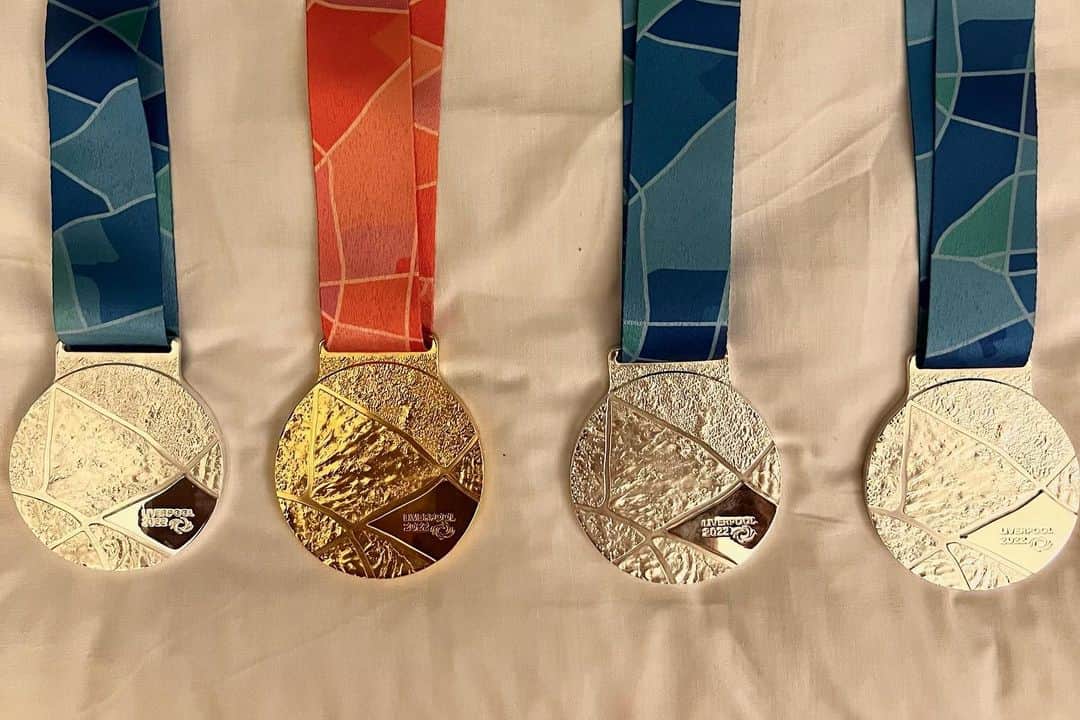 橋本大輝さんのインスタグラム写真 - (橋本大輝Instagram)「． 世界体操全ての日程が終わりました🥈🥇🥈🥈  種目別では昨日の床と今日の鉄棒において銀メダルを獲得しました。  昨年の東京五輪同様嬉しい結果と悔しい結果が混ざり複雑な気持ちですが、この経験を来年とパリに繋げていきます🇫🇷  ゆっくり体を休めてまた着地の練習頑張ります🛌  応援ありがとうございました！  Good Bye Liverpool👋  @aflosports/ @gymnasticsjapan   写真:アフロスポーツ/JGA   #世界体操 #WGC #Liverpool」11月7日 9時43分 - hasshii_807