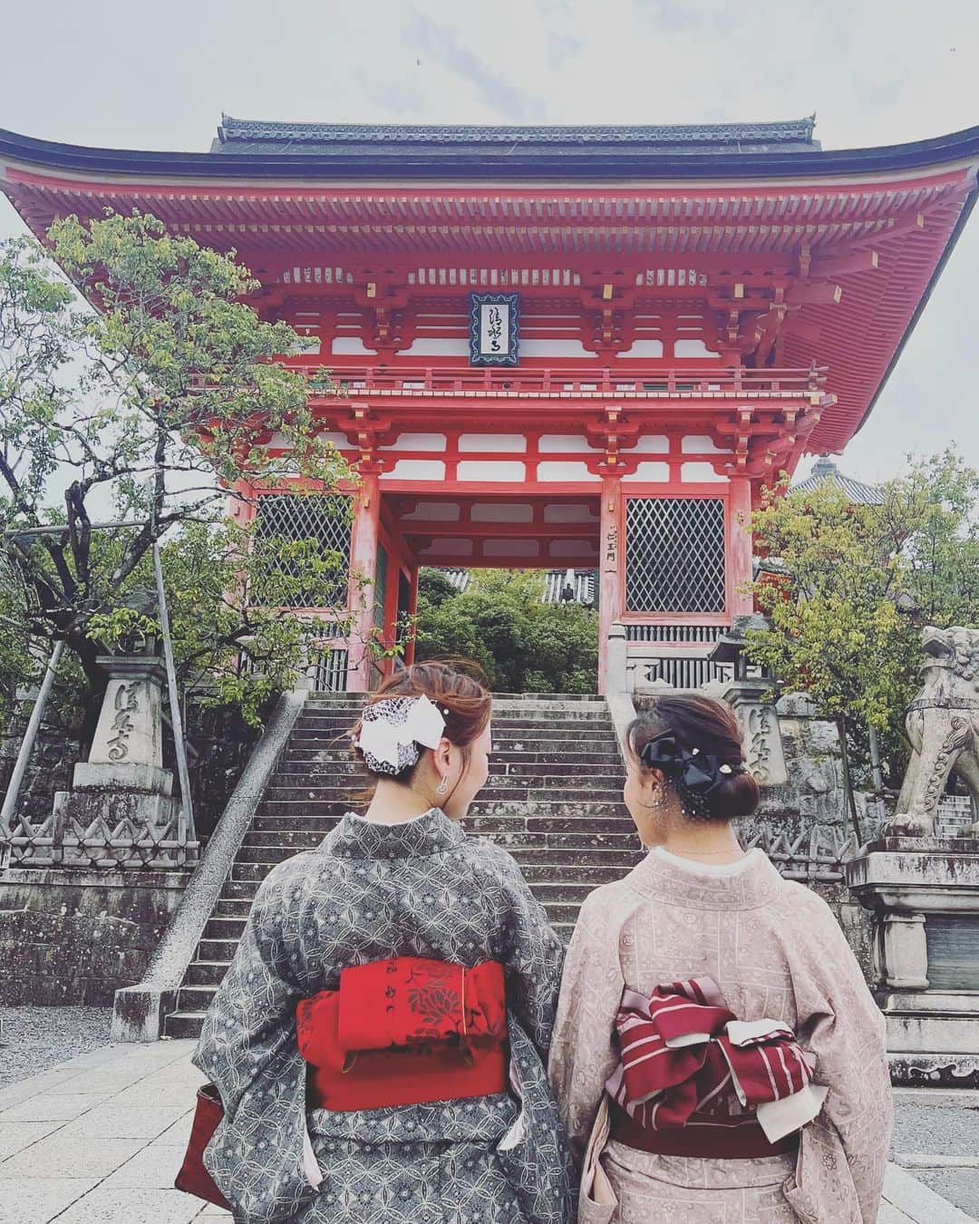 川崎芹奈さんのインスタグラム写真 - (川崎芹奈Instagram)「今年の夏は前髪なくしてイメチェンして、京都に行ったり沖縄行ったりキャンプしたりした🏕  #京都観光 #着物レンタル #キャンプ　#キャンプ女子 #沖縄　#那覇　#オリオンビール #屋台グルメ」11月7日 2時24分 - serina_yss