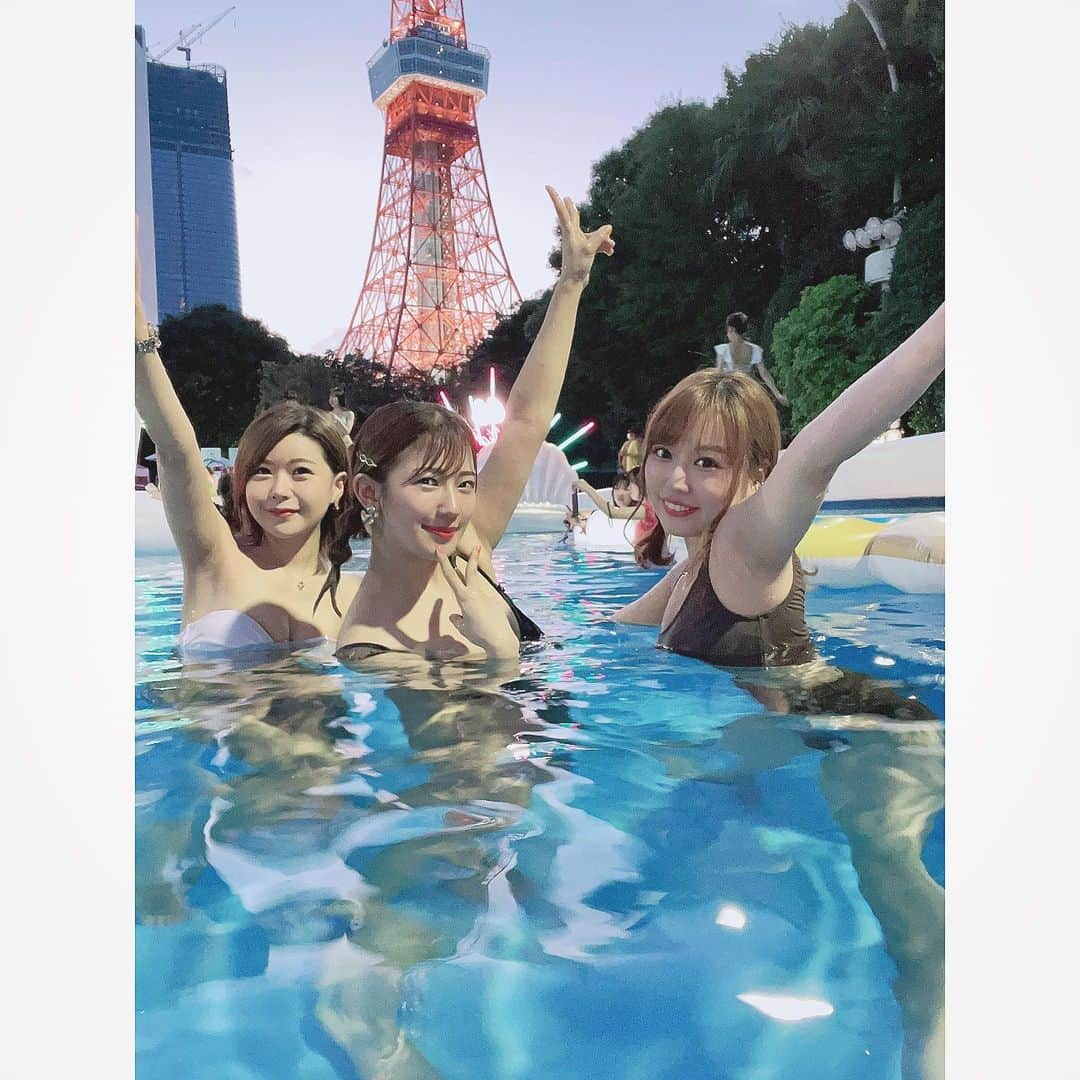 川崎芹奈さんのインスタグラム写真 - (川崎芹奈Instagram)「ナイトプール行ったり名古屋行ったり父とわんこ達と九州旅行したりもちろんハロウィンも張り切った🎃👻 コスプレ欲しい人居たらあげるので言ってください😆チャイナ以外(お気に入り)  来年からはハロウィンは2日間だな〜🥺  #ハロウィン　#ハロウィン2022 #渋ハロ　#矢場とん #名古屋グルメ #沖縄　#ナイトプール　#夏の思い出」11月7日 2時47分 - serina_yss