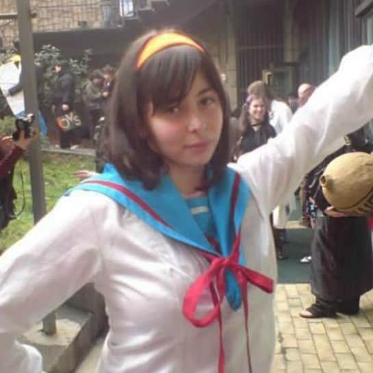 ユリコ・タイガーのインスタグラム：「🇬🇧 This is going to be a very long post.  Most of you know me as "someone that lives in Japan and does Cosplay" and that's it.  I don't make super serious or complex costumes. Many will ask, "why her, then?" There are many things to consider about the success. And we are not here today to make you change opinion.  But, everyone focuses on the tip of the iceberg usually, without really knowing and understanding how many sacrifices have been done in order to be here.  I always avoided talking too much about personal, depressing stuff, since i like to make my audience happy with what i do.  But the truth is, before departing for Tokyo, i had nothing at all.  And i had it all.  I had a boyfriend which i loved. A grandmother who happily supporter my studies. My few, but wonderful, friends.  But I felt alone, in my own world, since i was the only one in Imperia that tried to push anime and manga culture to the general public, in my own small way, at the cost of receiving the short end of the stick all the times.  I was bullied, deemed the strange one, they did some nefarious things to me, and my own mother killed my self exteem, making me feel stupid, wrong, even sick in my mind for all my young age. I was a nerdy, with parents famous for being always late, but good as the bread they baked..  My small world keep on feeling smaller and smaller, and i wanted more. I didn't want to be considered as everyone else was around me, i didn't want the spoon fed to me, didn't want to be carried by others. People laughed about this.  So, i left if all behind. I got the few cash i made in a pile, after work always 2 hours of train in order to learn some basic Japanese, tried my best to create costumes in order and keep on going with my routine. Day after day.  But, i tought, if i could make it work, my father wouldn't suffer so much me being far away, my grandmother would have understood, maybe my mother would have hated me a little less. I could have given some strenght, some fun times, some nice content, to other young people, in the future, that like me did not had alot of friends and opportunities.  I wanted to leave a mark.  And i hope i am doing this right. #yurikotiger」