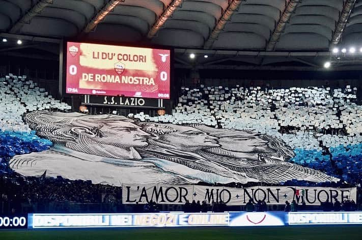 アレッシオ・ロマニョーリのインスタグラム：「Roma è la LAZIO 🦅 Si gode 🤍💙」