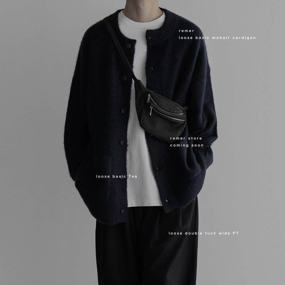 のインスタグラム：「dark blue  #remer」