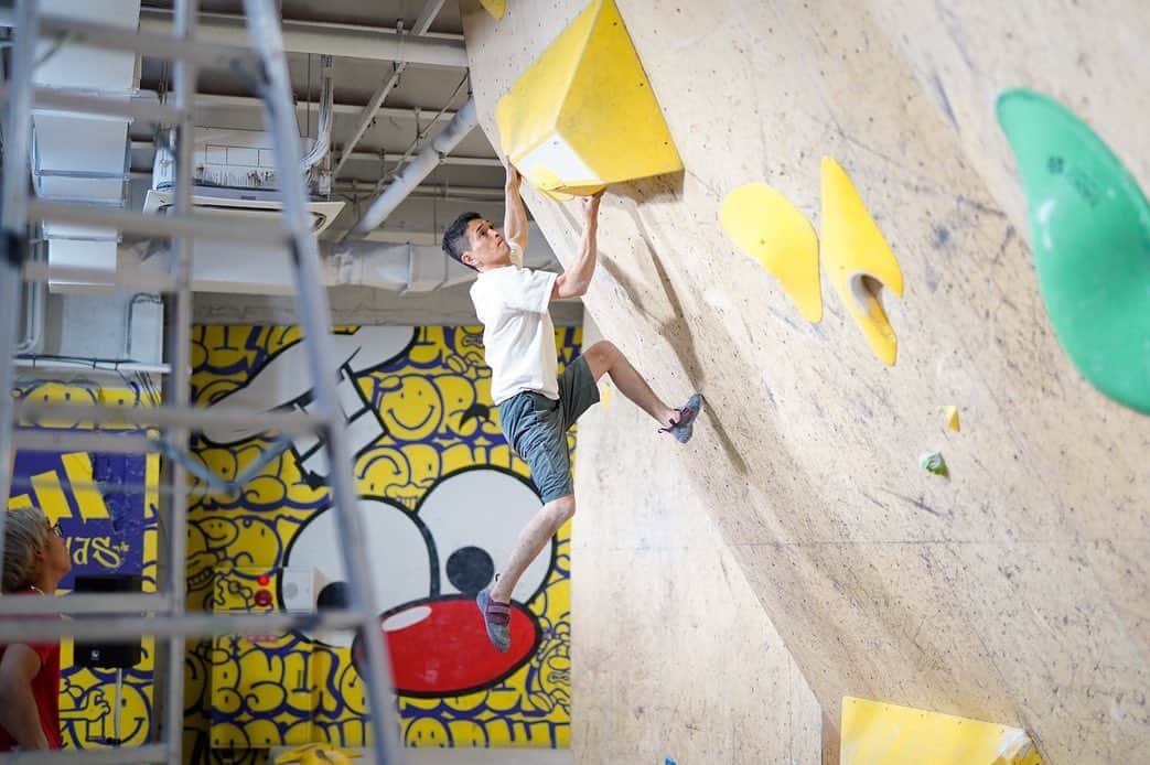 堀創のインスタグラム：「The 1 is over . It was great success!! We had many challenges. Specifically final was amazing show . Every climber pushed the limit. I hope Japanese level of competition to grow to next level !!  @the_number_by_8611 シリーズで最も重要なTHE1。 その1回目が無事完了した。 新旧入り乱れての世界トップクラスの大会は逆転や若手のジャイアントキリングなど見どころ満載だった。 来年以降もTHE1は開催予定。 多くのコンペティターにとって憧れの舞台になるようにしていきたい。  @8611inc @bpump_ogikubo @ifsclimbing @frictionlabs @kiltergrips @alphatheta_yokohamadjlab  @ctdacademy2020  @adidasterrex @adidastokyo  #bouldering #climbing #ボルダリング #クライミング #routesetting #routesetters #the1」