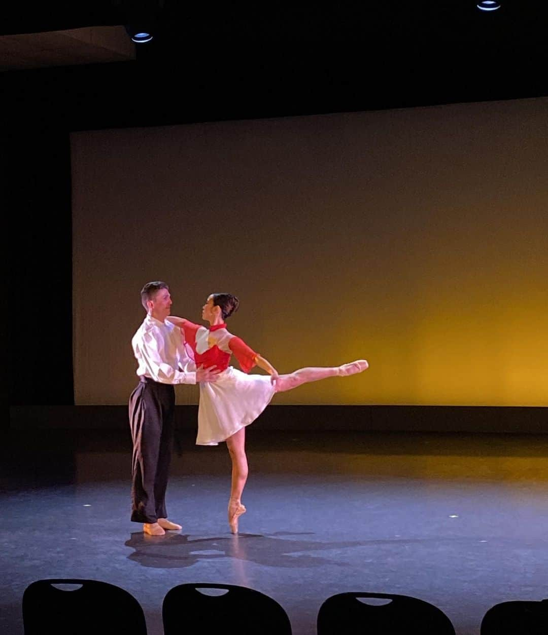 Lily Saito (齊藤莉理)さんのインスタグラム写真 - (Lily Saito (齊藤莉理)Instagram)「Successful round of performances this weekend! Had an absolute blast performing George Balanchine’s Four Temperaments, Premiering @mullikinnick ‘s Four Loves and performing @vasterlingpaul ‘s Seasons w/ @nscheuerr 💜 #444 😌 Excited to do it all again next weekend! Grab your tickets before they sell out, y’all! Ticket link in bio 😉」11月7日 12時02分 - lilysaito_