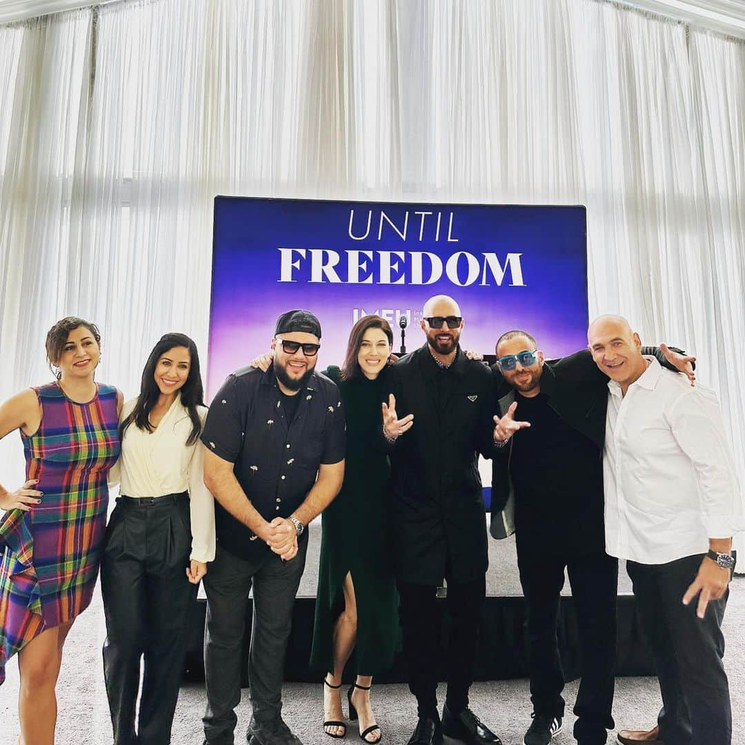 チェリーン・ダビスのインスタグラム：「There’s nothing like being in the warm embrace of community. Thank you @theimeu for a beautiful and inspiring afternoon with these amazing artists, activists and friends. We are so grateful for your commitment to amplifying our voices and stories. Our hearts are full. #untilfreedom #freepalestine #representationmatters」