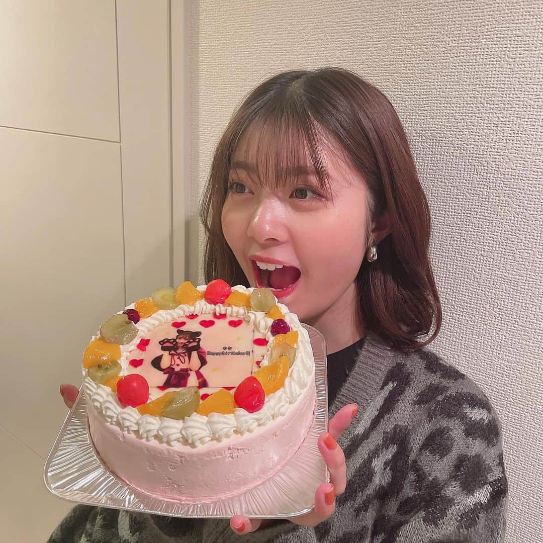 ゆなさんのインスタグラム写真 - (ゆなInstagram)「🎂🤍  #18歳」11月7日 19時57分 - _yunachannel