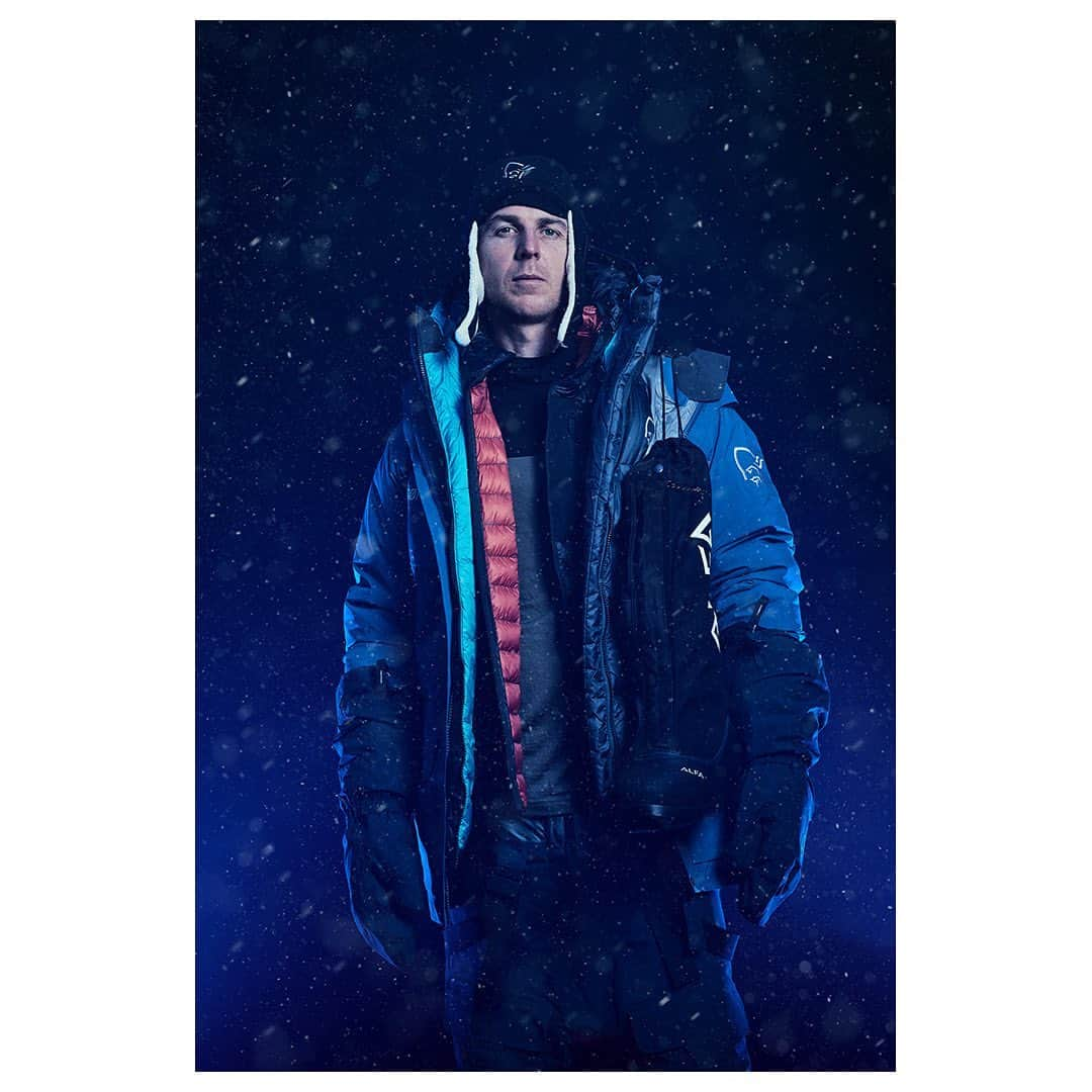 マイケル・ドーソンさんのインスタグラム写真 - (マイケル・ドーソンInstagram)「Fun shoot with @graememurraynz with all the gear and no idea before heading South to Antarctica.  We’re currently sitting in Punta Arenas waiting for a flight to Union Glacier to get to our starting point on the edge of the Ronne Ice Shelf -> From there it’s an approximately 911km, 50-day mission to the South Pole.   Sleds are packed, kit is sorted, food is counted…. 2 days to go.  @antarcticheritage #southpole」11月7日 20時51分 - mrmikedawson