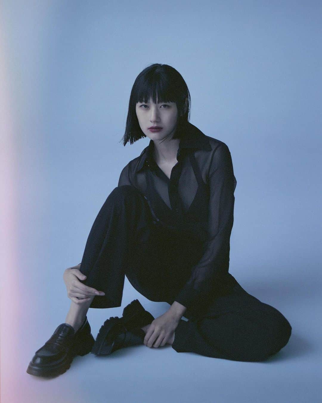 新井貴子のインスタグラム：「🦋💫」