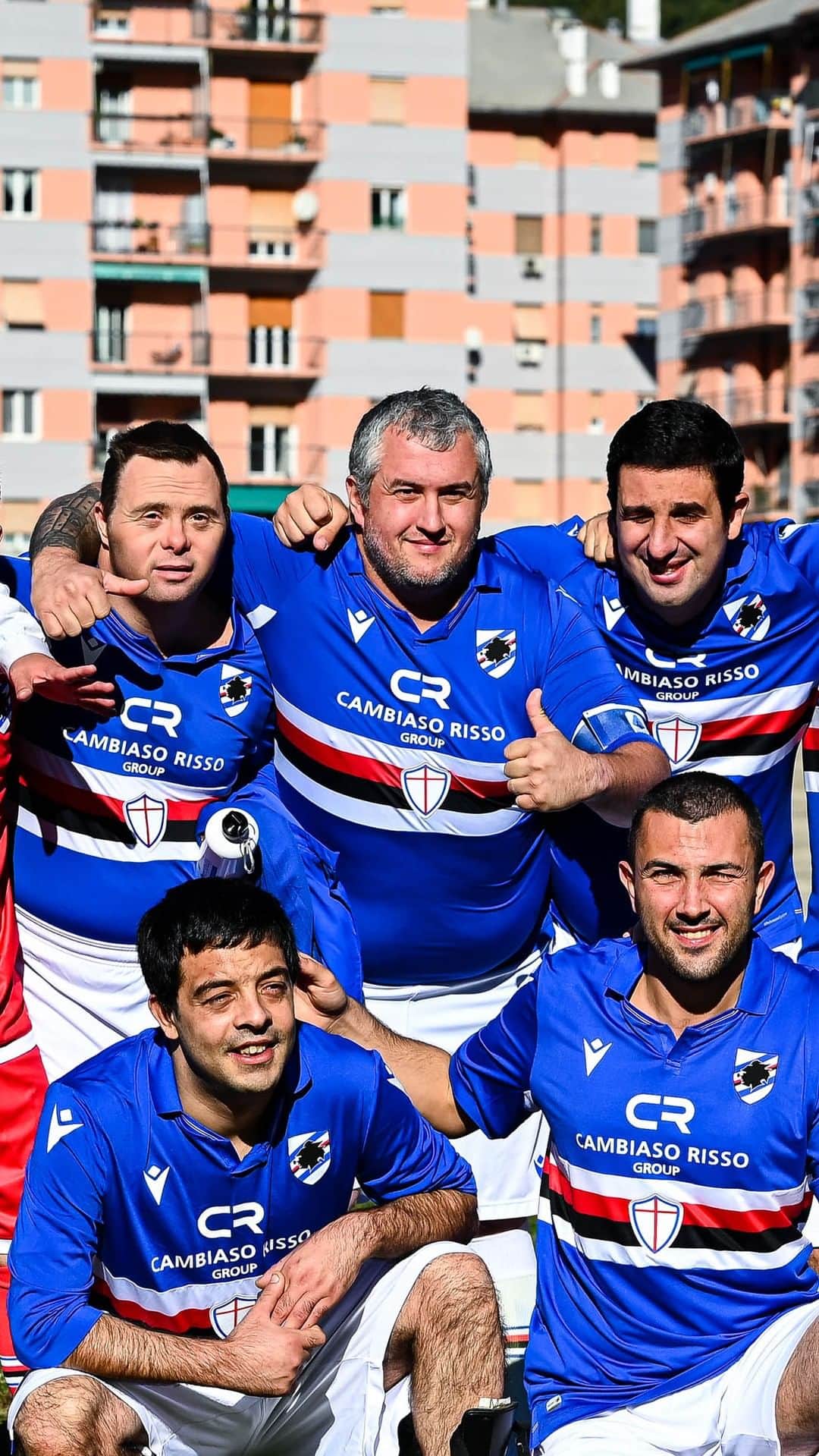 UCサンプドリアのインスタグラム：「La #SampforSpecial inizia con una vittoria il proprio cammino nel campionato ligure della #FIGCDCPS. Una nuova stagione per i nostri ragazzi aperta all'insegna di gol, abbracci e fair play.  🔵⚪🔴⚫⚪🔵」