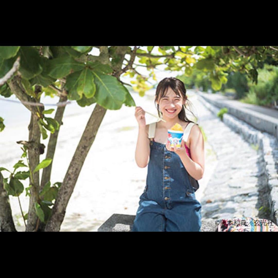 川上舞乃さんのインスタグラム写真 - (川上舞乃Instagram)「🌴🌴🌴  柚木しいな　1st 写真集　 「ゆずきしいな、です」☺️」11月7日 22時41分 - kawamiiiiii