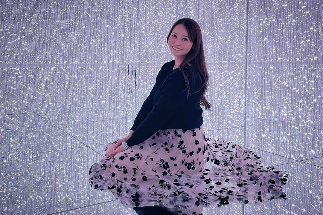 黒澤ゆりかのインスタグラム：「お知らせです❣️  11月26日（土） ウインズ銀座 ザ・ラウンジにて秋田さんと一緒に予想トークショーに出演させて頂きます🐎  久々に皆さまにお会いできる場だと思うので、参加していただけたらとっても嬉しいです☺️  会えるの楽しみにしてます💓  jrawins-ginza-thelounge.jp #ウインズ銀座　#JRA」