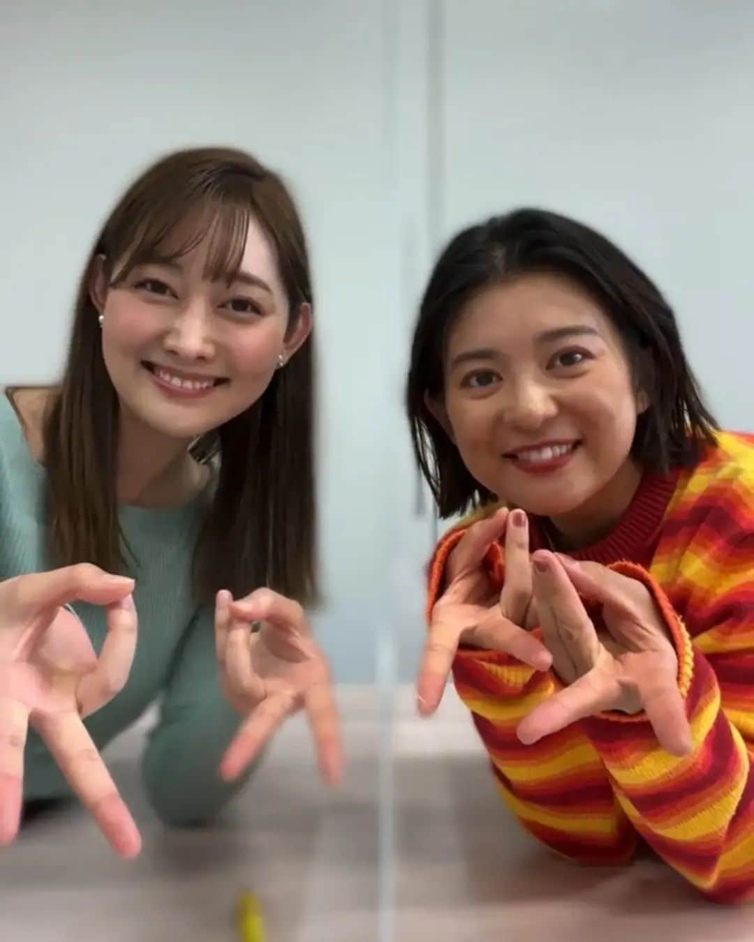 女子アナ好きみっきーさんのインスタグラム写真 - (女子アナ好きみっきーInstagram)「並木万里菜ちゃん＆森山みなみちゃん❤️ まりみなインスタライブ可愛かった👼💞 #並木万里菜 #森山みなみ #テレ朝 #アナウンサー #かわいい #美女 #MarinaNamiki #MinamiMoriyama #tvasahi #announcers」11月8日 12時48分 - mikiya_m39