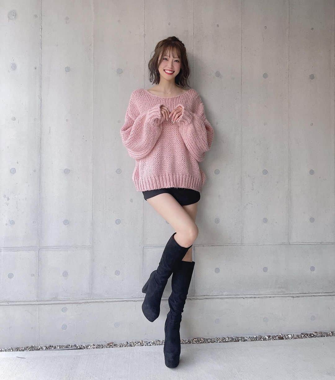 橘香恋のインスタグラム：「おはようございます🥰 ⁡ 前回の投稿に いいねとコメントありがとうございます✨ ⁡ ⁡本日、誕生日を迎え26歳になりました☺️  25歳の私を支えてくださった皆様 本当にありがとうございます❤️  皆様の応援の力で仕事頑張れています✊🏻🔥  いつもありがとう🤭❤️ 私、めっちゃ幸せ者です🫶🏻  今年もよろしくお願いいたしますっ😘 ⁡ ⁡ #橘香恋 #誕生日 #応援 #ありがとうございます #🫶🏻」