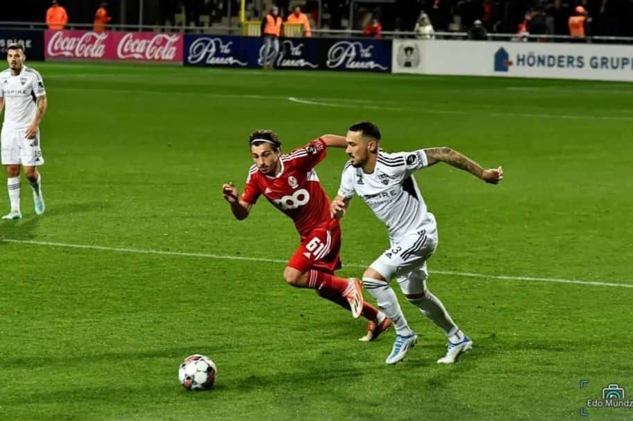 ジェイソン・デイビッドソンさんのインスタグラム写真 - (ジェイソン・デイビッドソンInstagram)「+3 points! Derbysieger 🐼⚽️」11月8日 6時59分 - jasondavidson91