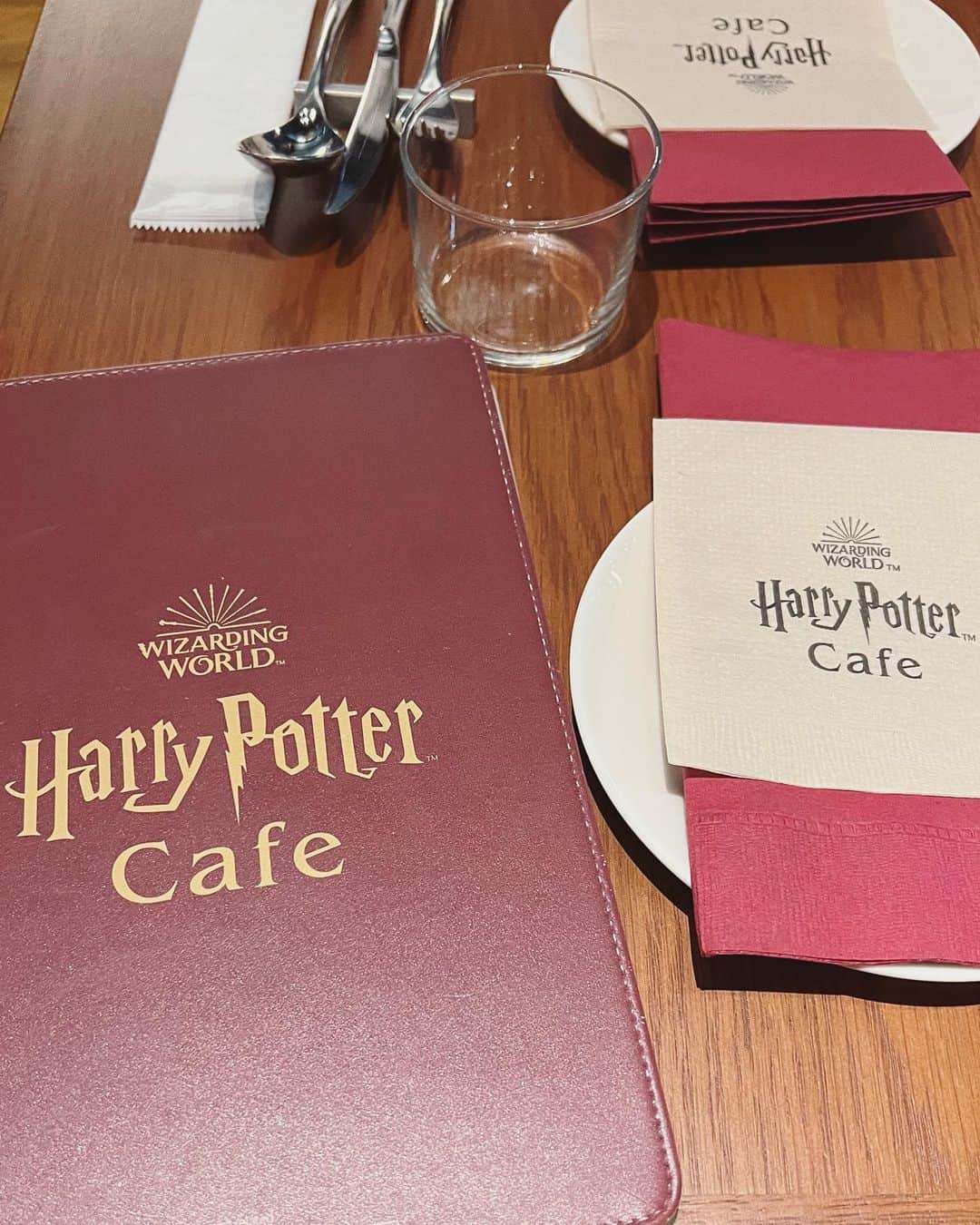 秋山衣梨佳さんのインスタグラム写真 - (秋山衣梨佳Instagram)「#HarryPotterCafe 🧙‍♀️🪄」11月8日 11時08分 - akiyamaerika