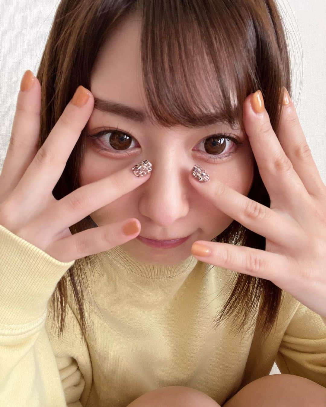 成瀬心美さんのインスタグラム写真 - (成瀬心美Instagram)「💅  もったいぶったから いっぱい見せちゃう もんねー！！みてみて🤣  秋っぽくしたよ♡  #nail #Autumn」11月8日 14時55分 - coco3ndazo