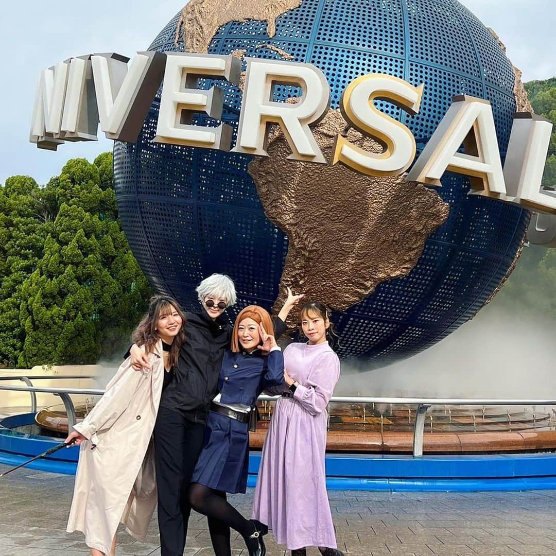 のインスタグラム：「🌎✨  投稿すぐ忘れるね。笑 ユニバたのしすぎたー！！！  ユニバ集合であと10回くらい行きたい(●´ω`●)笑  🌎✨ #時差スタグラム#usj#ユニバ」