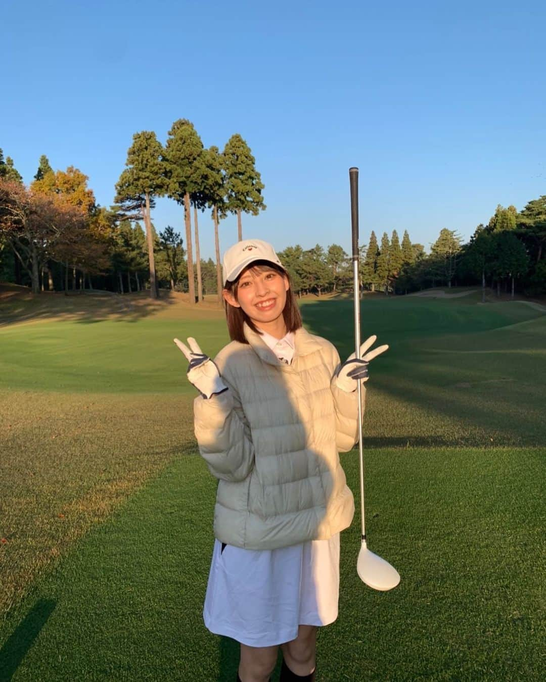 沖口優奈のインスタグラム：「ゴルフコースデビューしちゃいました！！⛳️ 想像以上に楽しかった！！ まだまだ下手っぴなので沢山練習します！🏌️‍♀️  #ゴルフ　#ゴルフ女子」