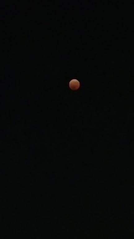 琵琶湖グランドホテル / 京近江のインスタグラム：「琵琶湖から見る皆既月食 #moon」