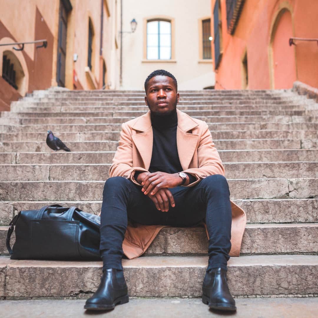 Henry London Official page of Britishのインスタグラム：「The perfect city accessory.」