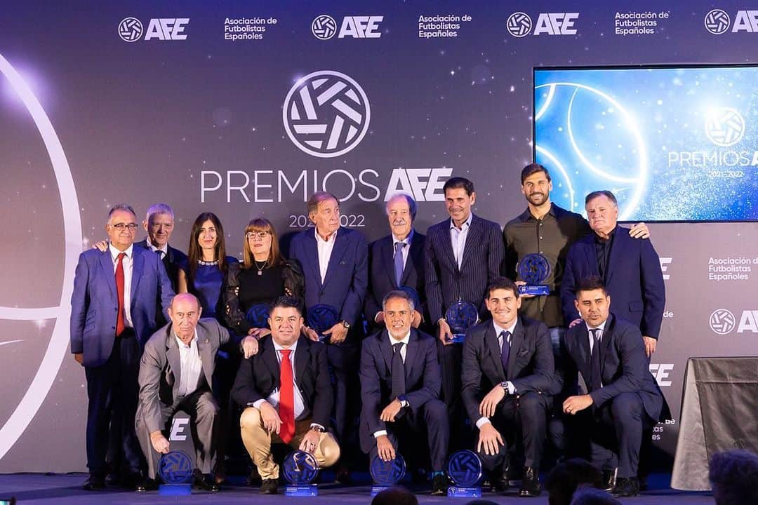 のインスタグラム：「Un placer haber asistido ayer a la primera gala de los premios AFE #PremiosAFE @afefutbol ⚽️🏆」