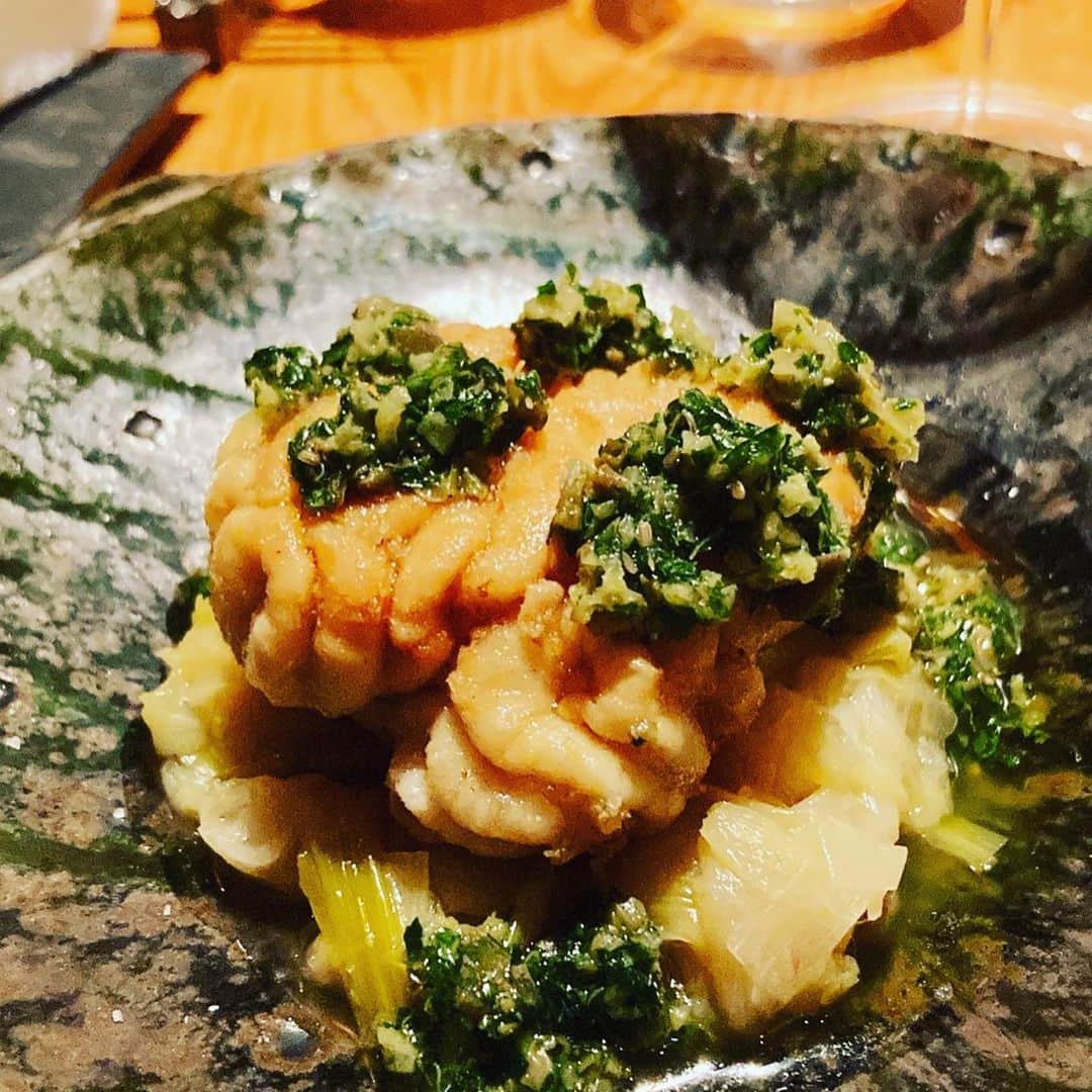 市川ショウさんのインスタグラム写真 - (市川ショウInstagram)「出産してから子供たちがいるということで遠慮していた「夜の打ち合わせand  編集部の皆さんとのお食事」 1３年ぶり？くらいで、緊張していたのも束の間、今お世話になっている編集部の皆さんがなんとも素敵な方ばかりで、漫画家になって以来こんなに誉められたり、自己肯定感あげてもらった事ない！っていうくらい元気と刺激と夢を貰いました。  色々な巡り合わせで古巣を出る決断をしたけれど、今は編集部とあの時出した勇気と自分の運に感謝🙏  お料理も数々のワインも、とてもとても美味しかったよー！🍽 ご馳走様でした🙏✨✨ 漫画で返さねば…！！！💪」11月9日 9時56分 - ichi_show