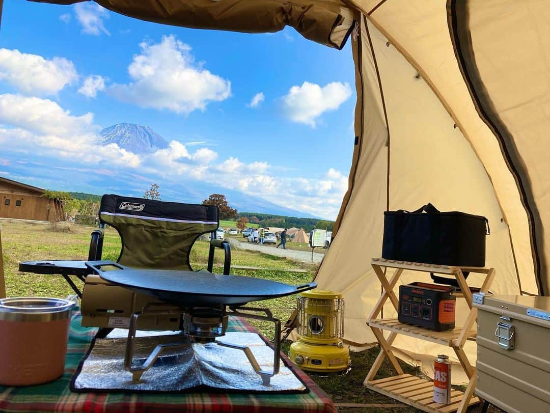 うらさん(南浦芽依)さんのインスタグラム写真 - (うらさん(南浦芽依)Instagram)「. . . camp day.  天候にも恵まれて、 ご飯も美味しくできて、 たくさん寝て沢山食べて 最高のキャンプでした🏕  ギアも欲しいものたくさん！  まだまだいるもの沢山！  オシャレも大事！  おすすめのギア教えてください🙇‍♀️ . . . #キャンプ #キャンプ飯 #キャンプギア #キャンプ女子 #キャンプ道具 #キャンプ好きな人と繋がりたい #ふもとっぱら #ふもとっぱらキャンプ場 #アウトドア #アウトドア女子」11月9日 12時23分 - meipon62