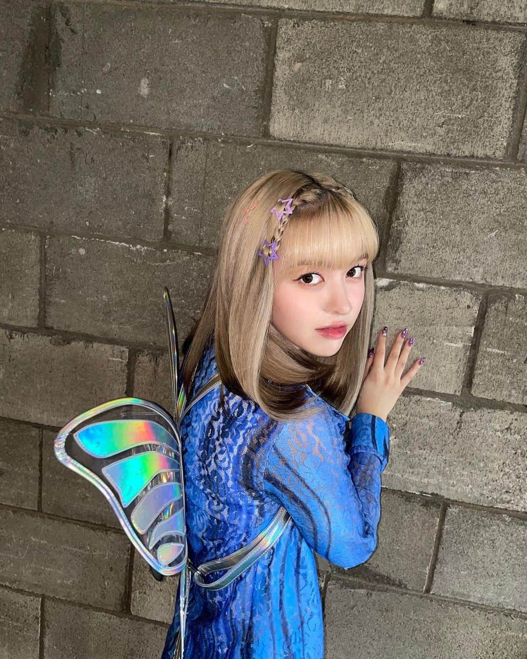 NMIXXさんのインスタグラム写真 - (NMIXXInstagram)「Mother, I swear these wings are real. Let me flyyyy! 🦋 #NMIXX #엔믹스 #LILY #릴리」11月9日 14時04分 - nmixx_official