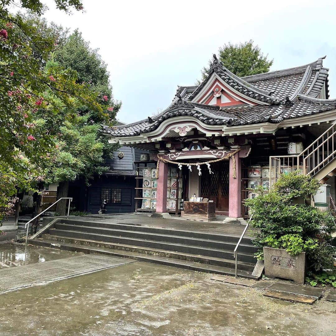 ジューン・ラブジョイさんのインスタグラム写真 - (ジューン・ラブジョイInstagram)「この前「ジューン・ラブジョイのにっぽんＨスポット探訪」の撮影で金山神社へ行ってみました。人生変わるぐらい興味深くて絶対来年のかなまら祭り行きます❣️I went to Kanayama Shrine in Kawasaki for a shoot recently and it was life changing. Please go visit the shrine!⛩ #kanayamashrine #金山神社」11月9日 14時30分 - junelovejoyy