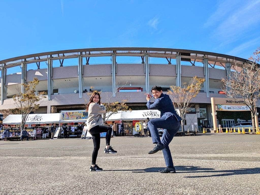 財津南美のインスタグラム：「ㅤㅤㅤㅤㅤㅤㅤㅤㅤㅤㅤㅤㅤ 先日、宮崎キャンプのロケに行ってきました！！ 時差投稿です🙏🏻 秋季キャンプ初心者でも楽しめるポイントを、長岡アナに教えてもらいながらの、楽しいロケでした🤩 ご覧いただけましたでしょうか？？  輝かしいプロの世界でも、影には血の滲むような地道な努力と練習があるということ、生で感じさせていただいて、とても力を貰いました！！ ㅤㅤㅤㅤㅤㅤㅤㅤㅤㅤㅤㅤㅤ キャンプに来られていたお客さんから、みなみちゃんだ！と声をかけていただけたのもとっても嬉しかったです！ ありがとうございました😊♡」