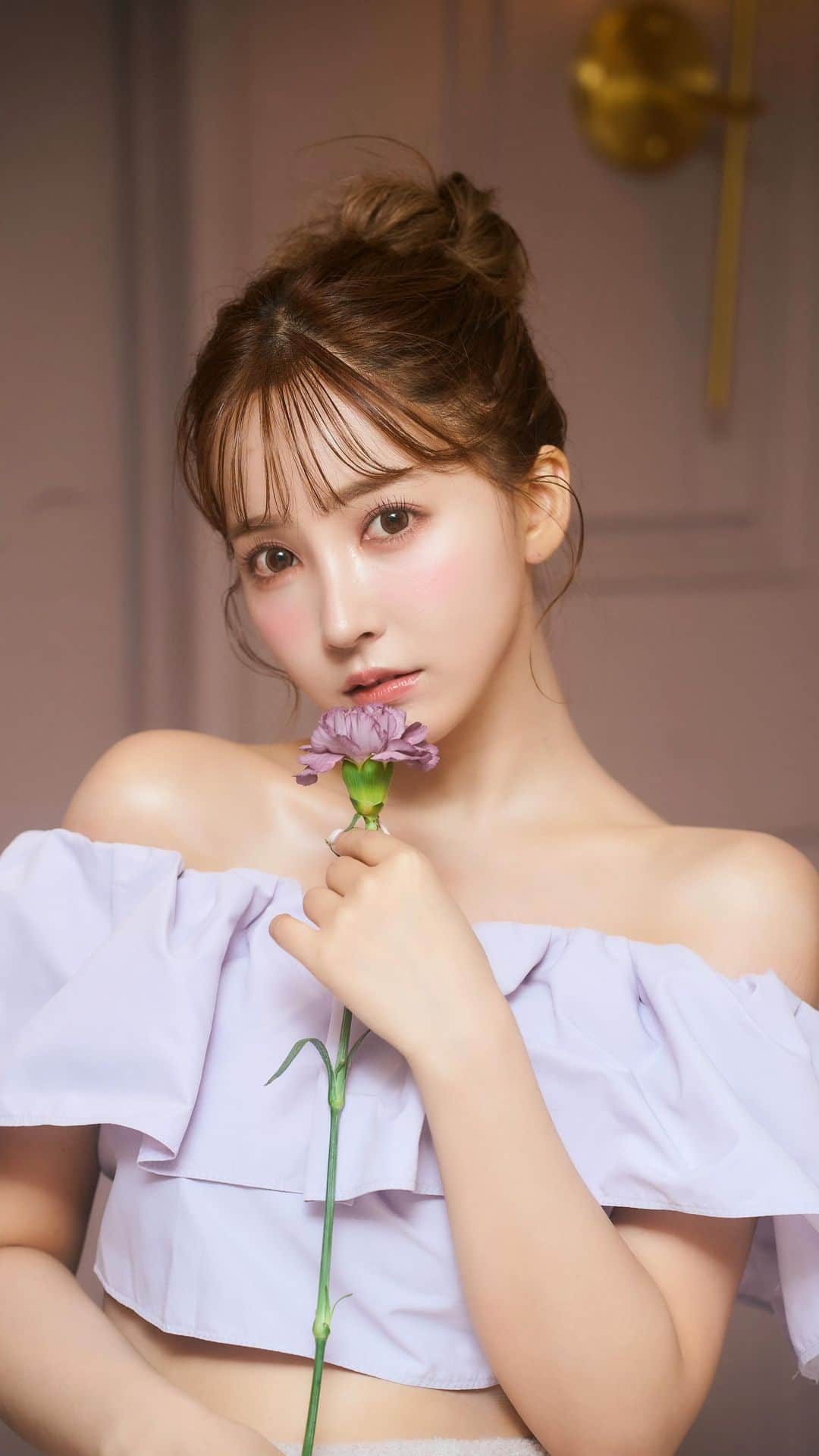 三上悠亜さんのインスタグラム動画 (三上悠亜Instagram)「三上悠亜プロデュースカラコン 【Majette】全色装着しました👀💜 majetteofficial カラコン