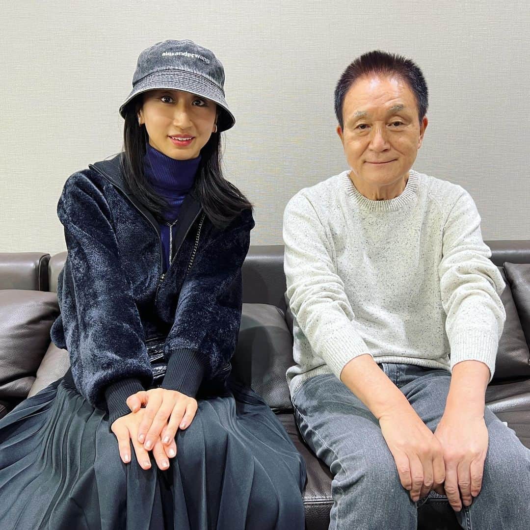 Ms.OOJAのインスタグラム：「小田和正さんのライブへ横アリへ行ってきました！！  名曲と相変わらずの美声に心洗われました。楽しかったー！  それにしても本当すごすぎる。  小田さんのライブを観ていたら、 次なる制作意欲がムクムク湧いてきました。  良い刺激をもらって帰ります！  #msooja #小田和正　#こんど君と　#横浜アリーナ」