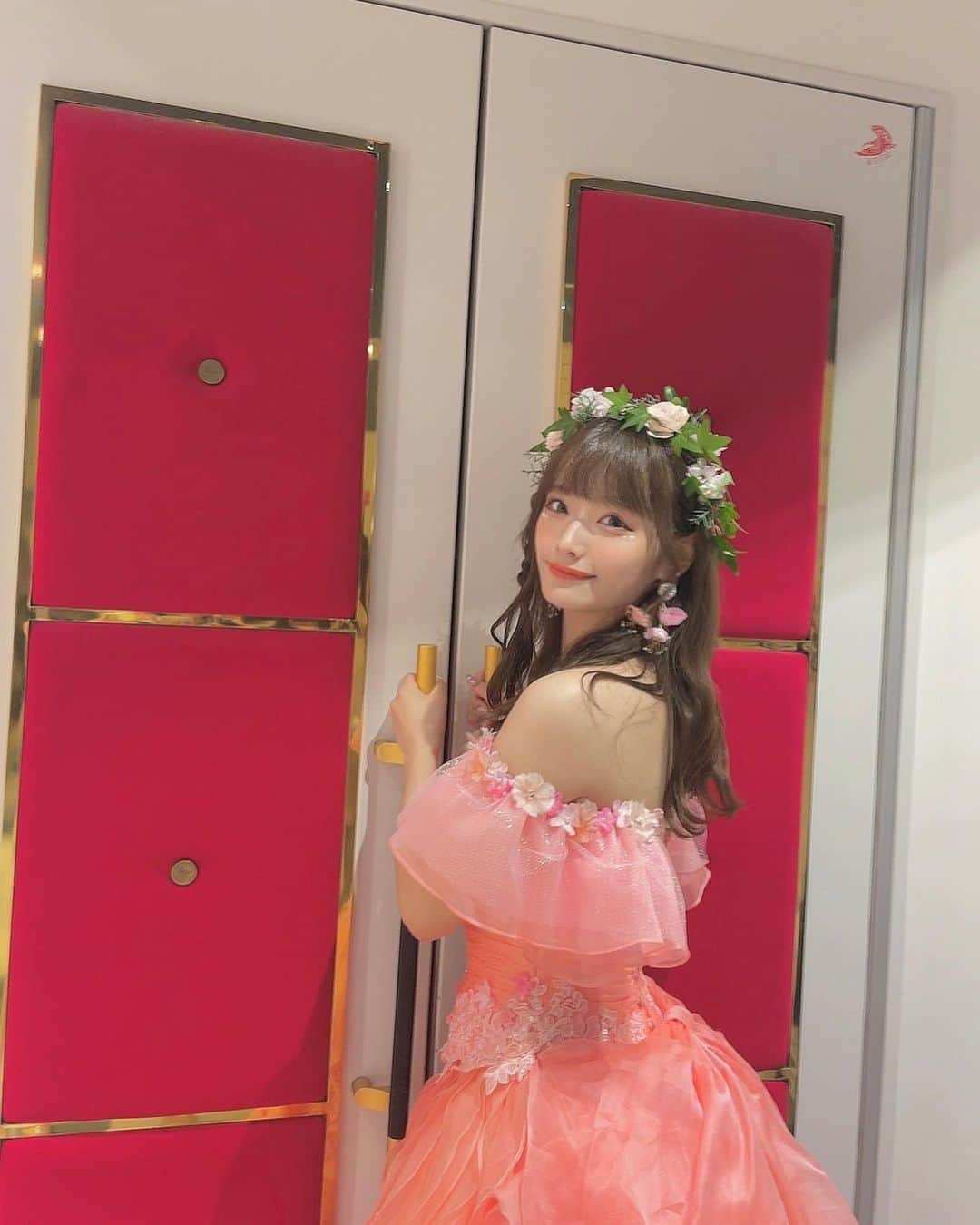 諸橋姫向のインスタグラム：「本当にありがとう！！ また戻ってくるまで待っててね！ 新しい人生、行ってきます🥰」