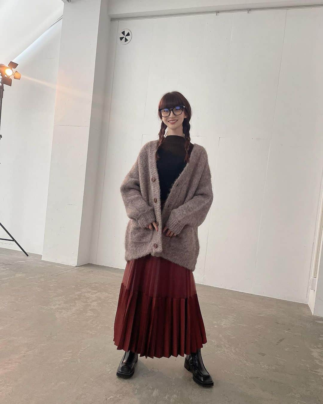 のインスタグラム：「今日はいろーんな色の可愛いカーディガンを着ました😏♡⃛」