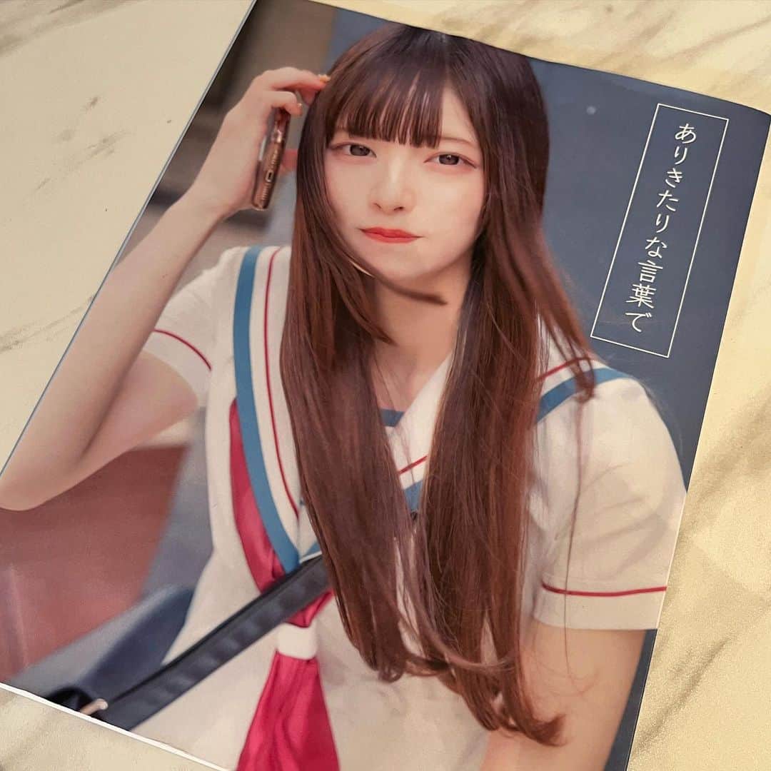 春日望のインスタグラム：「「友達」と書いて「おし」と読む ゆまたんの写真集GETしちゃった·͜· ♡ サイン会もしてもらった👏🏻 マスクしてて良かったーって思うくらい にこにこオタクしてしまった私でしたっ (Instagramこんな投稿でもいいか？？？？？ゆるして？？？？)」