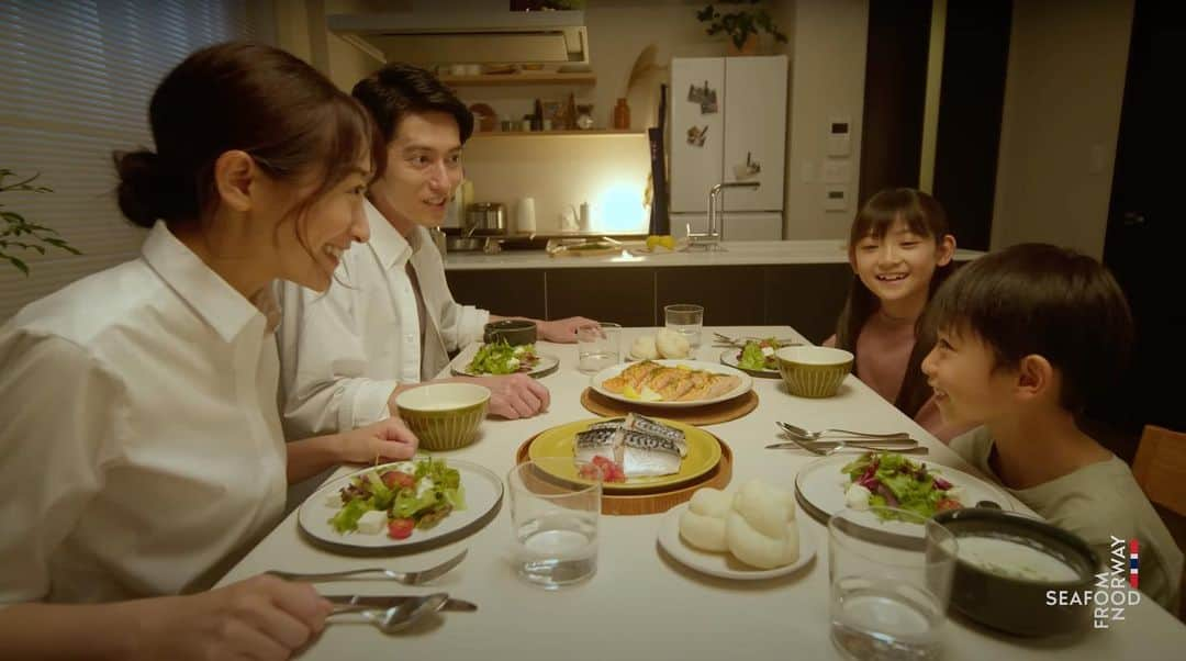 原田新平さんのインスタグラム写真 - (原田新平Instagram)「Norwegian Seafood Councilの映像「Seafood from Norway」に出演しました。 この冬はNorwegianのシーフードで美味しい食卓に！  https://youtu.be/WJNNm4c0cdk」11月10日 21時34分 - shimpeiharada