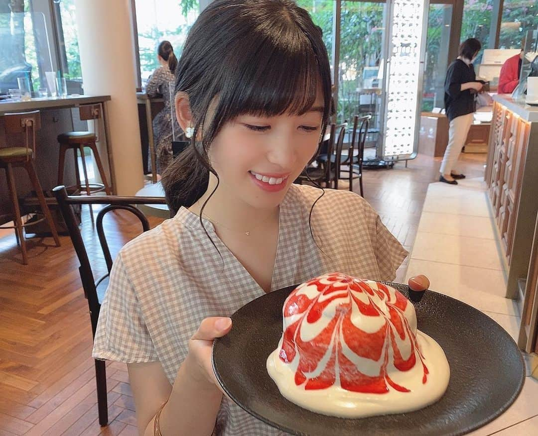 仙石みなみさんのインスタグラム写真 - (仙石みなみInstagram)「. 🍓 前に食べたパパンケーーキ。  #pancakes #cafe #sweets #苺 #パンケーキ #イシヤ日本橋」11月10日 16時00分 - sengoku_minami