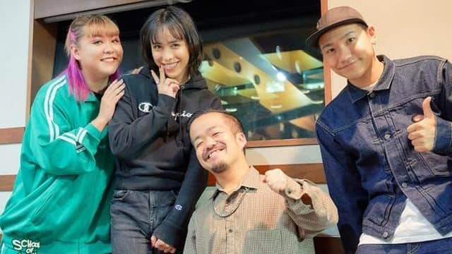 TOKYO FM+さんのインスタグラム写真 - (TOKYO FM+Instagram)「ラジオの中の学校📻  #TOKYOFM の番組「SCHOOL OF LOCK!」🏫  11月7日（月）は『SOCIAL LOCKS! スペシャル』と題して #ryuchell さんとパフォーマーの #DAIKI さんがゲスト出演✨  パーソナリティの #こもり校長 と #ぺえ教頭 がリスナーから届いたメッセージを紹介し、番組内のコーナー「SOCIAL LOCKS!」を振り返りました📻  詳しくは、アカウントのトップページのリンクをチェック！  👇記事はコチラ ＜タイトル＞生まれた環境や性のこと、障がいのこと…「つらいことはつらい」「助けて！もう無理！」と言えるように https://tfm-plus.gsj.mobi/news/f9Lh6hC2D8.html  #スクールオブロック #SOCIAL LOCKS #小森隼 #ぺえ  #TrueColorsFestival #日本財団」11月10日 17時13分 - tokyofmplus