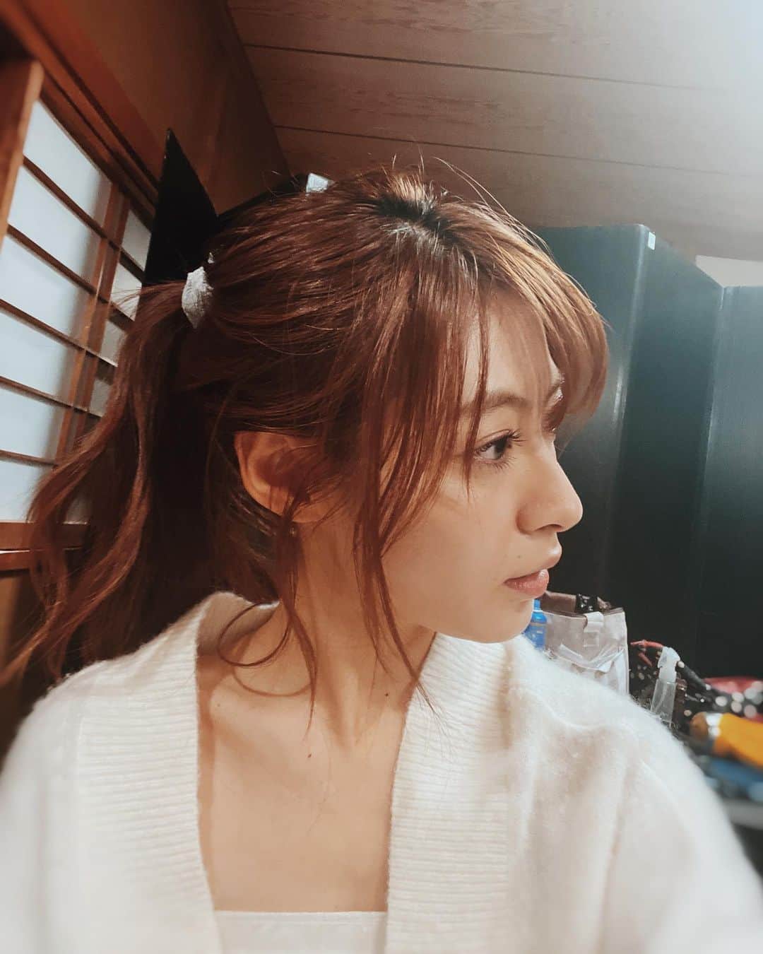 瀧本美織のインスタグラム：「大学生沙帆と、 戦場に向かう沙帆と、 い〜天気だなぁ☀️の沙帆。笑  今夜はSister4話です！ 4話も凄いですがまだまだこれから色んなことが待ち受けてます🥹 23:59〜みてね👼🏻  @sister_ytvdrama   #Sisterドラマ  #沙帆」