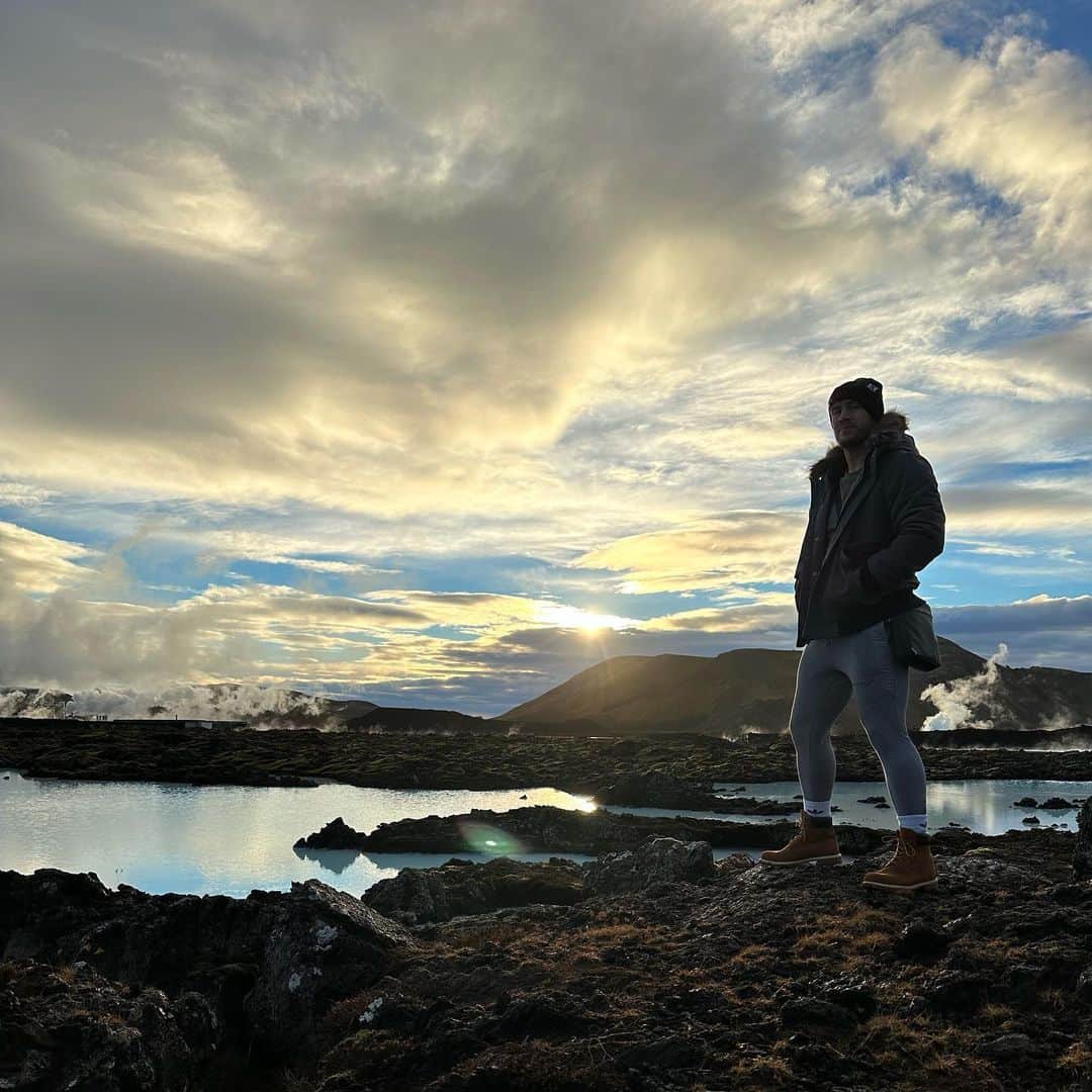 ウィル・オスプレイのインスタグラム：「Iceland is a vibe」
