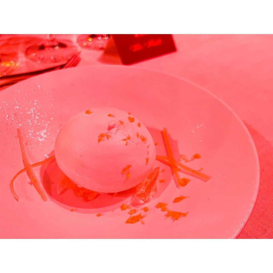 Matt（マット）さんのインスタグラム写真 - (Matt（マット）Instagram)「・ KRUG DINNER PARTY🍾🍽🤴🏼🔱 ラフラグジュアリーがテーマのKRUG✨ みんなでお洒落して ロングテーブルで頂く お食事やシャンパンそして楽しいお話 とっても素敵なディナータイムでした🥂  改めてご招待いただき ありがとうございました💅🏻  #krugchampagne  #krugxmusic」11月11日 15時45分 - mattkuwata_official2018